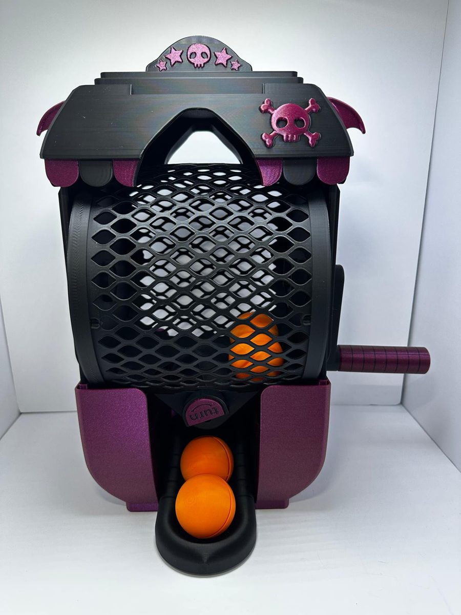 Creepy-Cute Gacha Machine + 10 Capsules